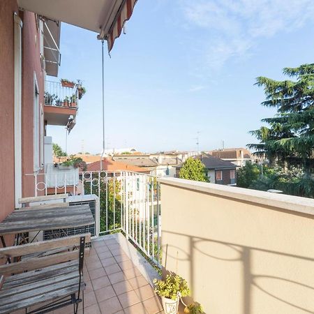 Precotto Comfortable Flat With Balcony Apartment Milan Exterior photo